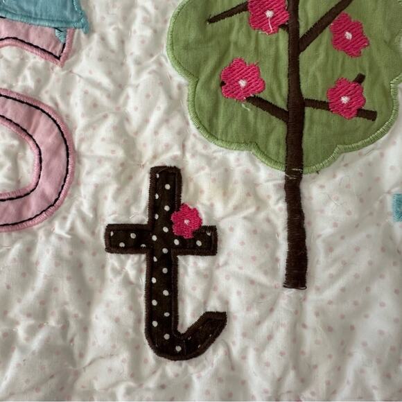 Pottery barn kids crib quilt ABCS animals - Picture 2 of 6